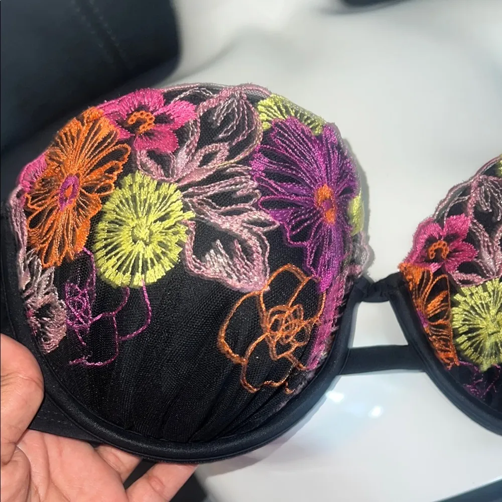 Floral Embroidered Black Floral Swimsuit Bikini Bra top Bandeau Large - Image 8