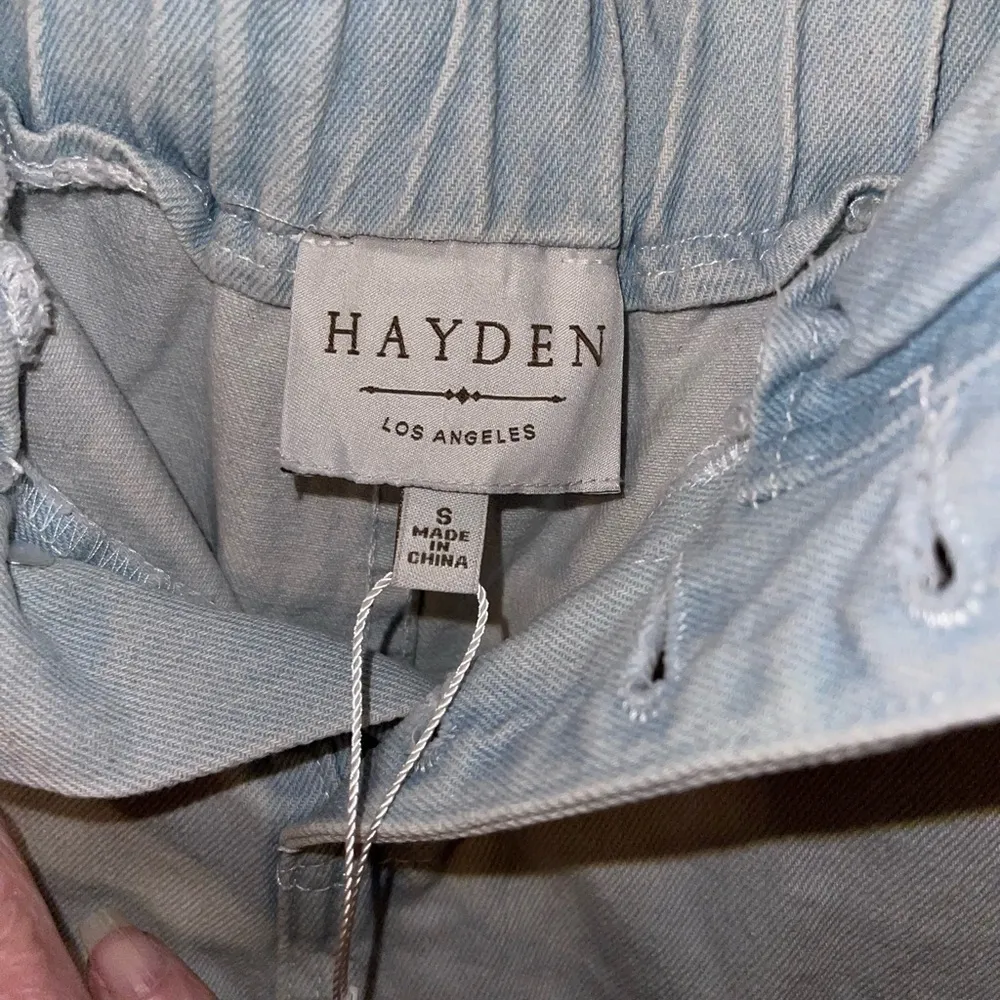 Hayden High-Waist Button Fly Shorts - Image 6