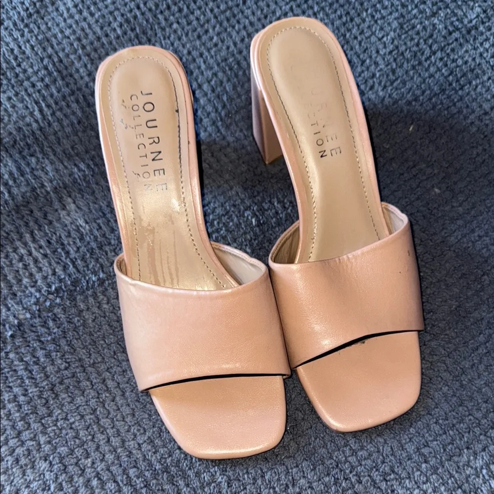 Journee Collection Nude Open Toe Block Heel Slide Sandals Size 8 Square Toe - Image 2