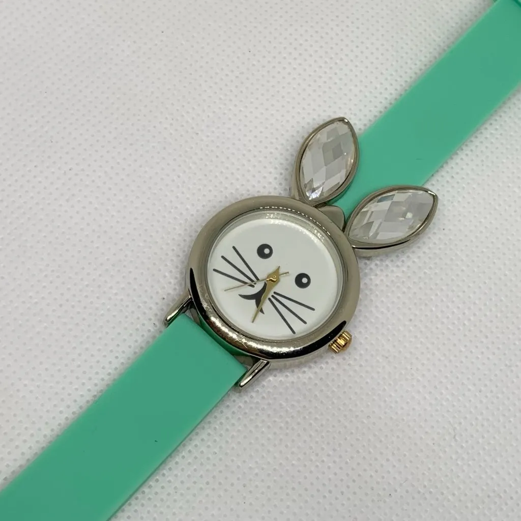 Claires Bunny shaped case girls/women Watch silver tone 28mm Quartz running - Image 6