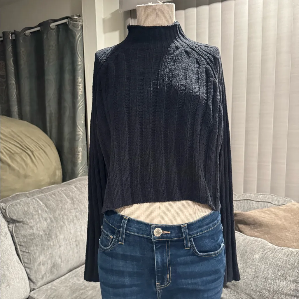 American Eagle Outfitters Dark Gray Turtleneck Sweater - Image 7