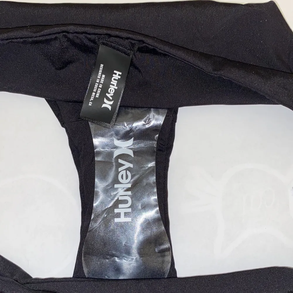 NWT Women’s Hurley Bikini Bottom solid black moderate Large 295950 low rise - Image 6