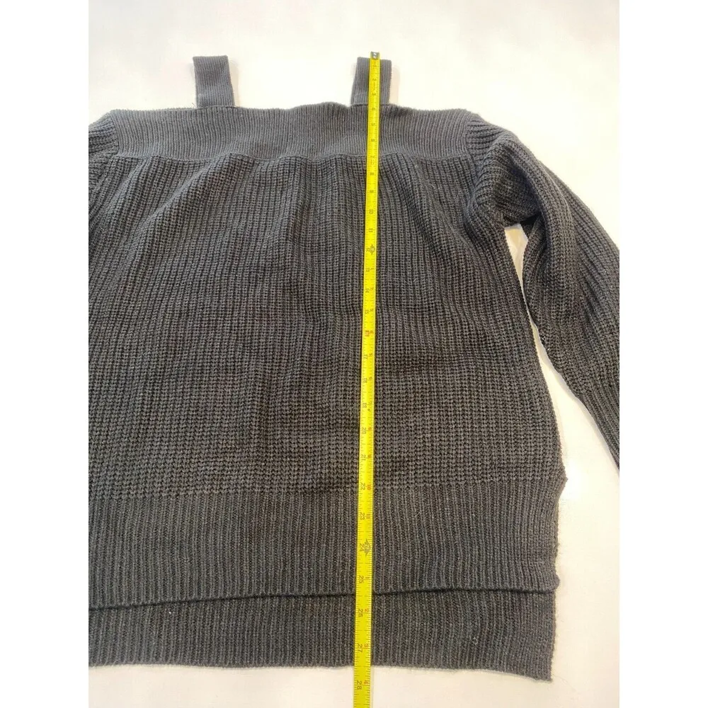 Soho New York + Co Cold Shoulder Balck Knit Sweater NWT MSRP$49.95 - Image 2