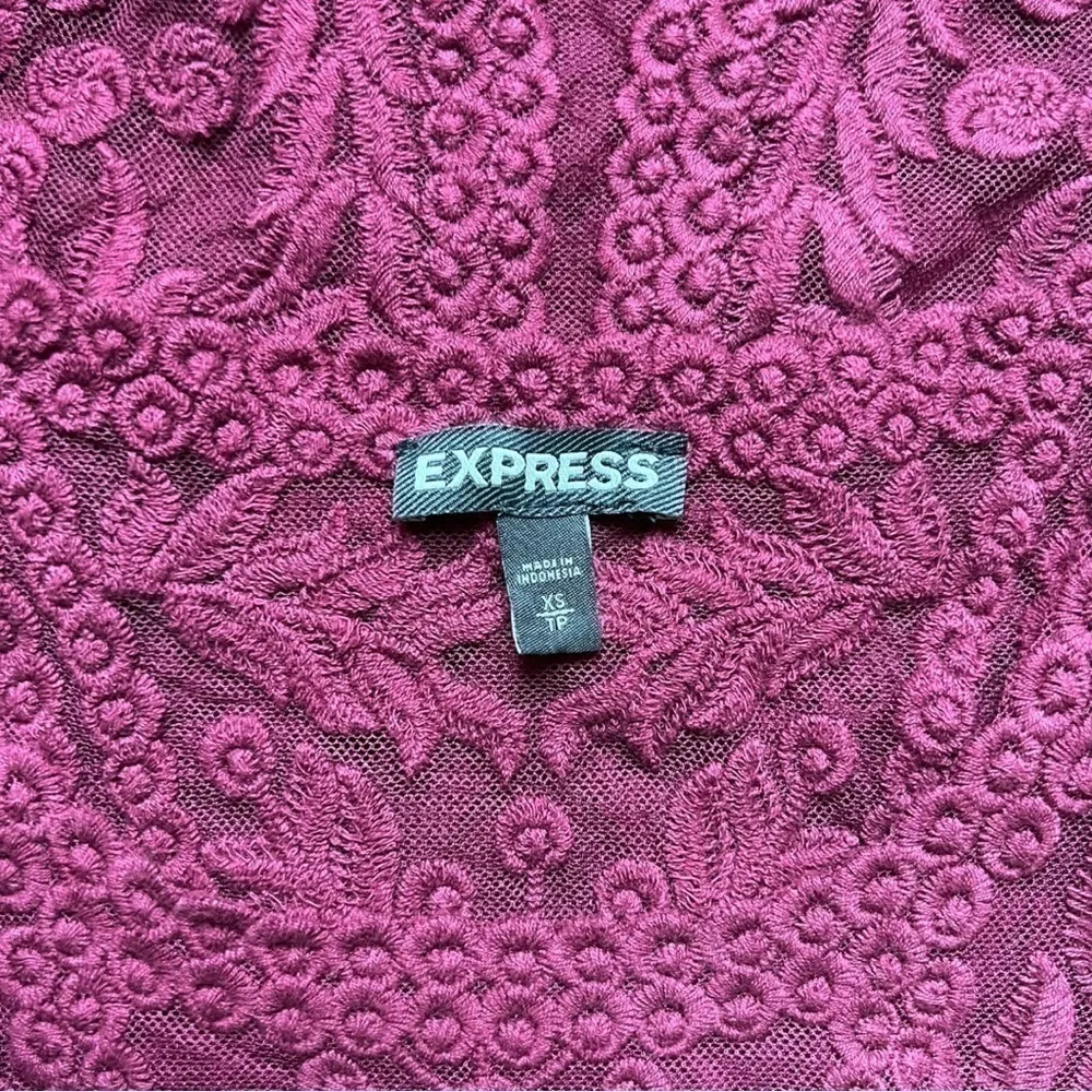 Express Sleeveless Burgundy Red Wine Lace Victorian Tank Top Blouse Size XS - Image 8