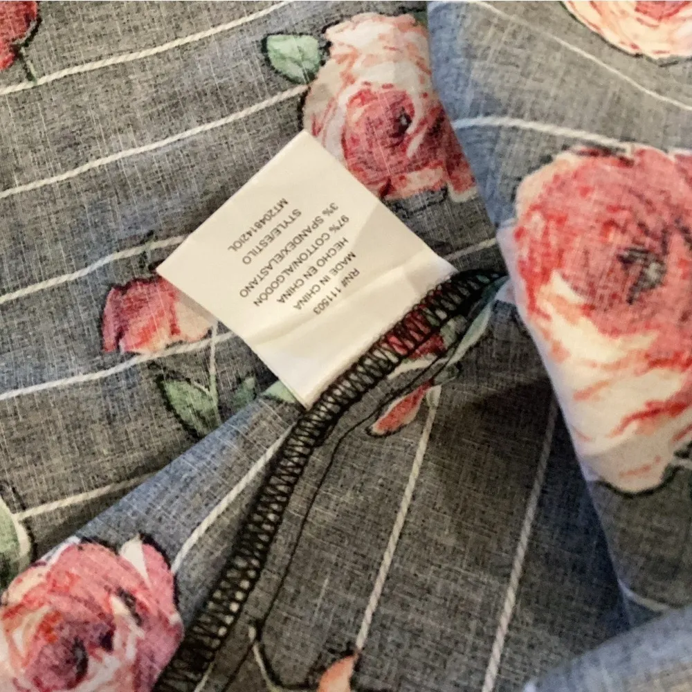 OLM black White Red Floral Cold Shoulder Cotton Blouse ShiRT Puff Sleeve Large - Image 10