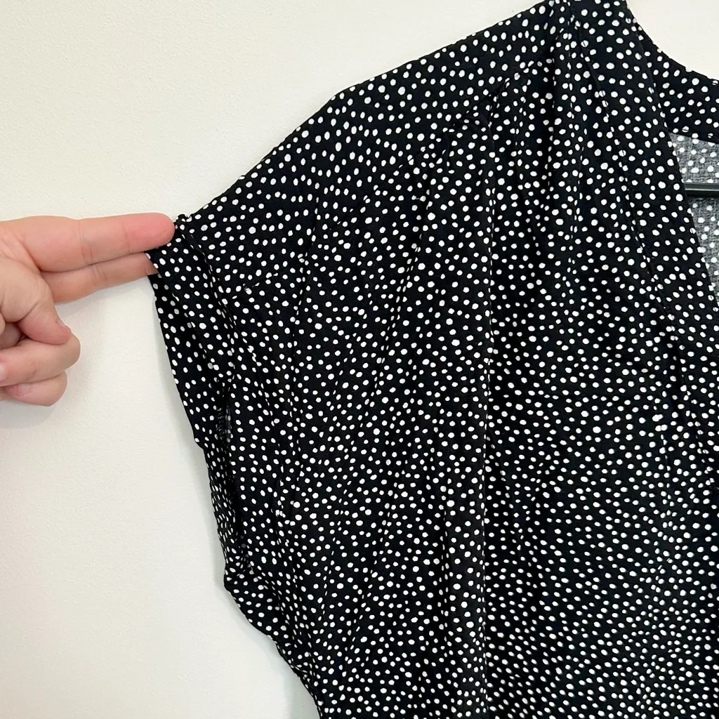 NWT GAP Black and White Polka Dot Cap Sleeved V-Neck Dress - Size: Large - Image 6