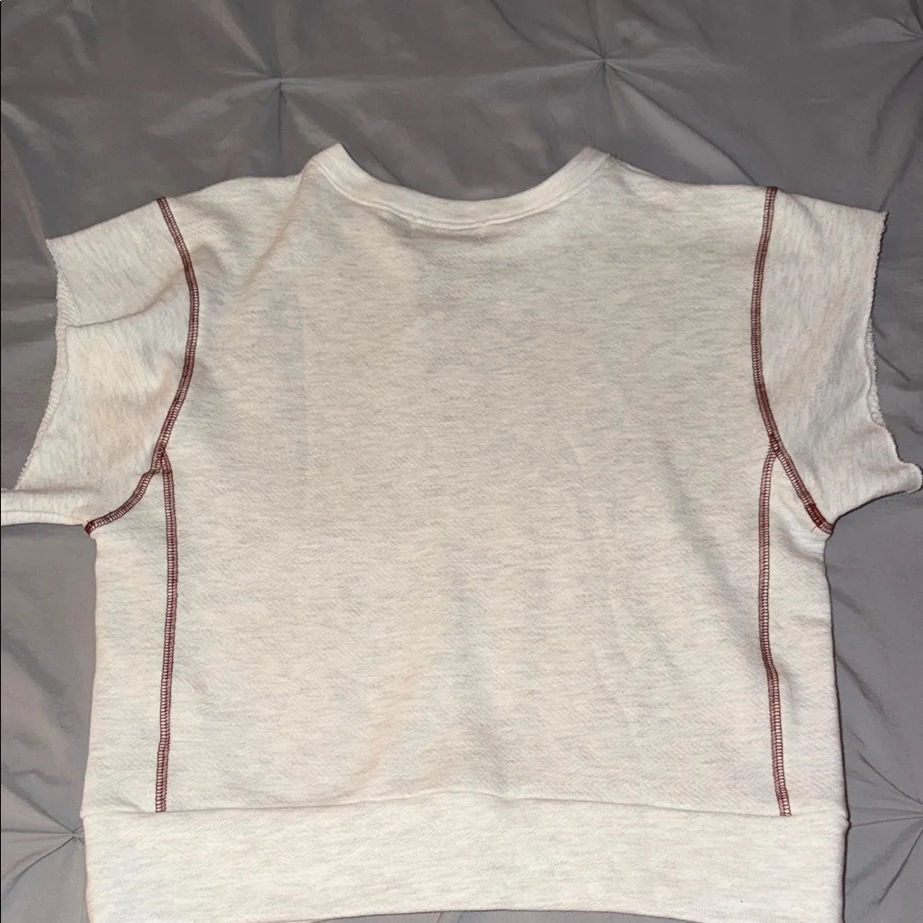 NWOT BUCKETLIST Heather Cream Sleeveless Sweatshirt with Red Accents White - Image 2