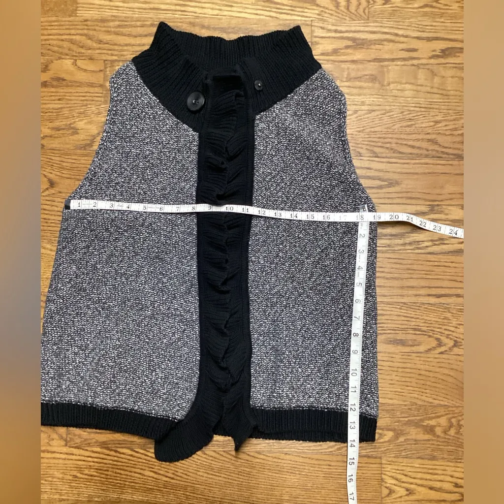 Foxcroft sweater vest.  Black/gray twill. Medium - Image 11
