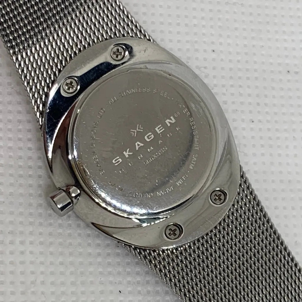 Skagen 566XSSS Ultra Thin women watch 26mm all stainless Crystal Bezel running - Image 6