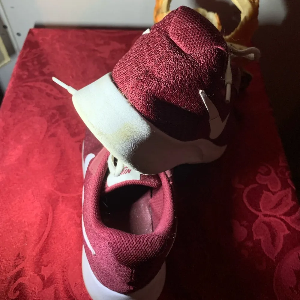 Nike Red White Tanjun Running Athletic Shoes - Image 6