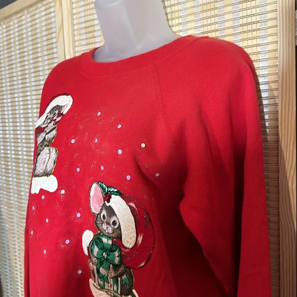 Adorable Vintage 1990s Y2K Cat and Mouse Christmas Sweatshirt Pannill Medium Red - Image 4
