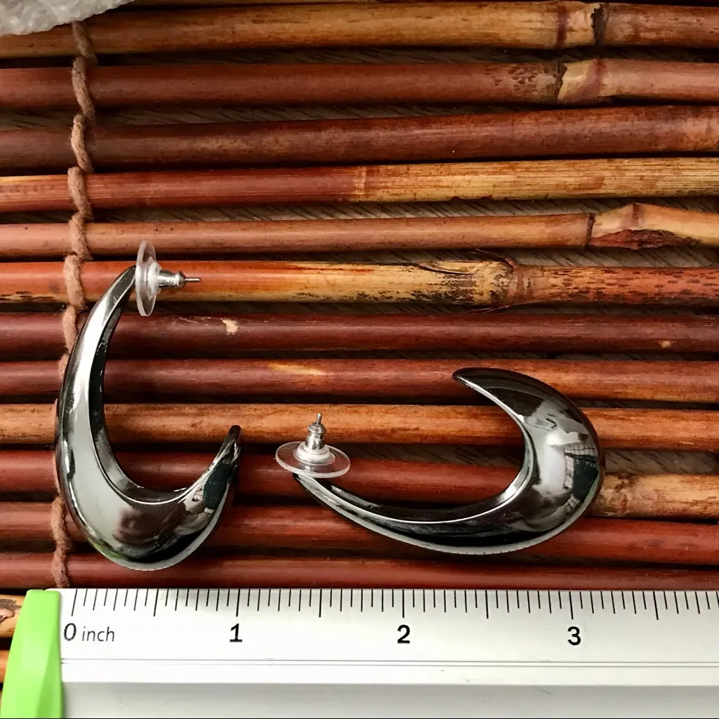 Chico’s Gunmetal Hoop Post Earrings NWT - Image 5