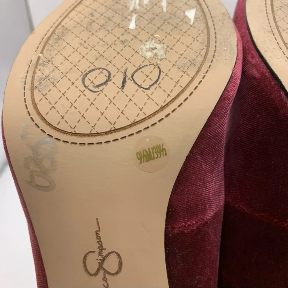 Jessica Simpson Burgundy Velvet Chunk Heel Pumps size 9.5 F5 - Image 8