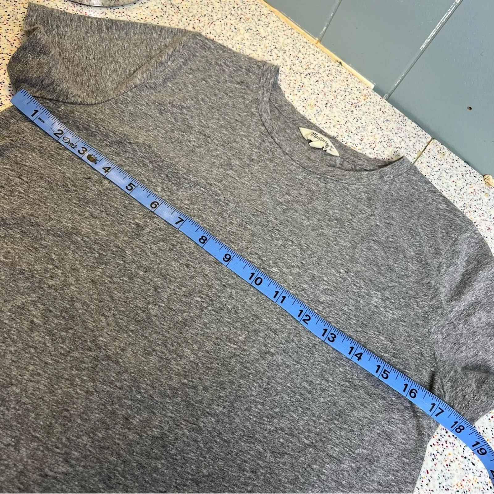 Madewell Knot-Back Tee Gray - Image 4