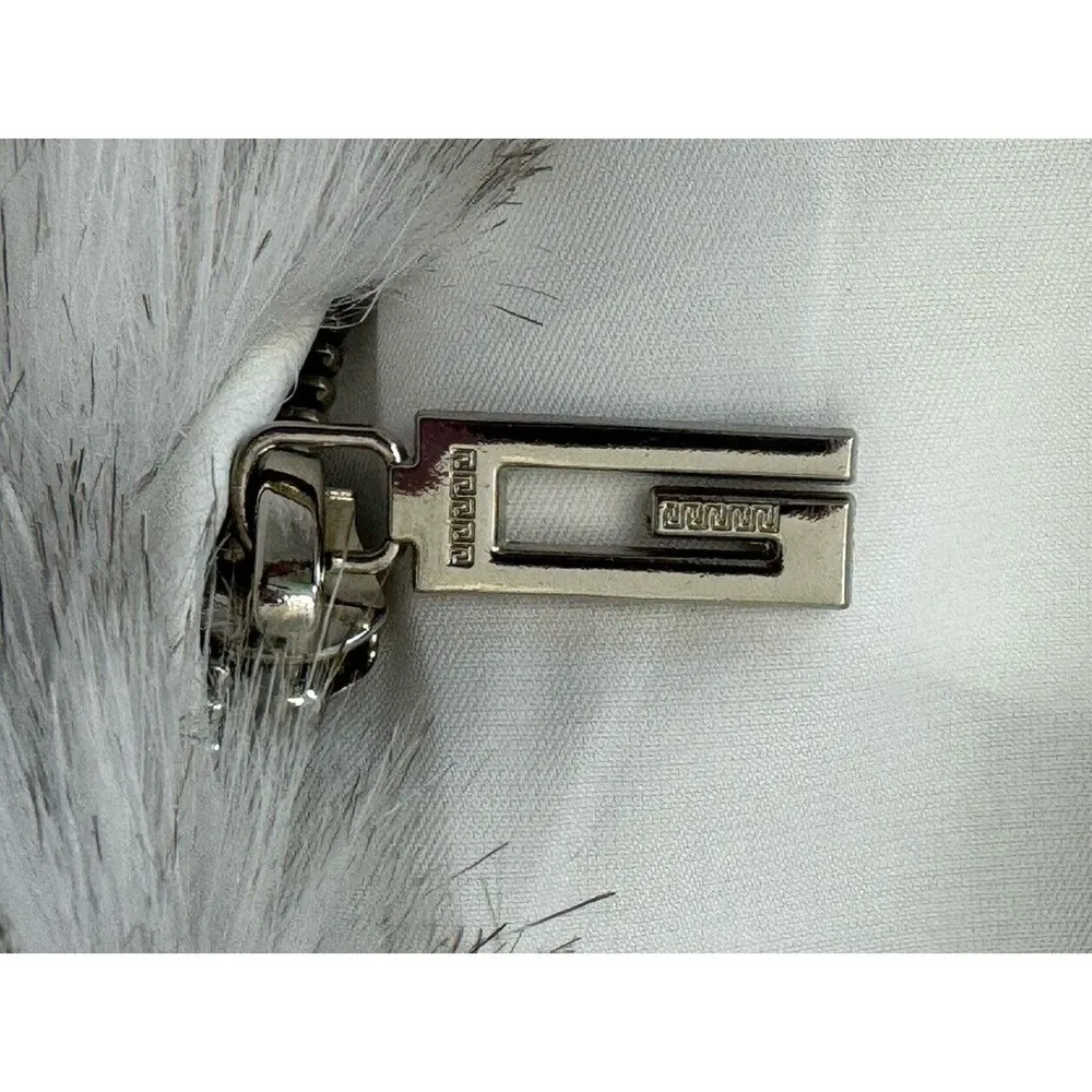 GUESS Oversized Faux Fur Jacket Gray Puffer Zip Up Coat SUPER SOFT Furry Sz L - Image 11