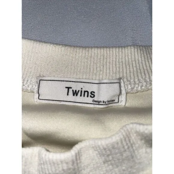 Vintage Cream Grandma Crewneck Embroidered Velvet‎ Sweater By Twins Blue Size M - Image 2