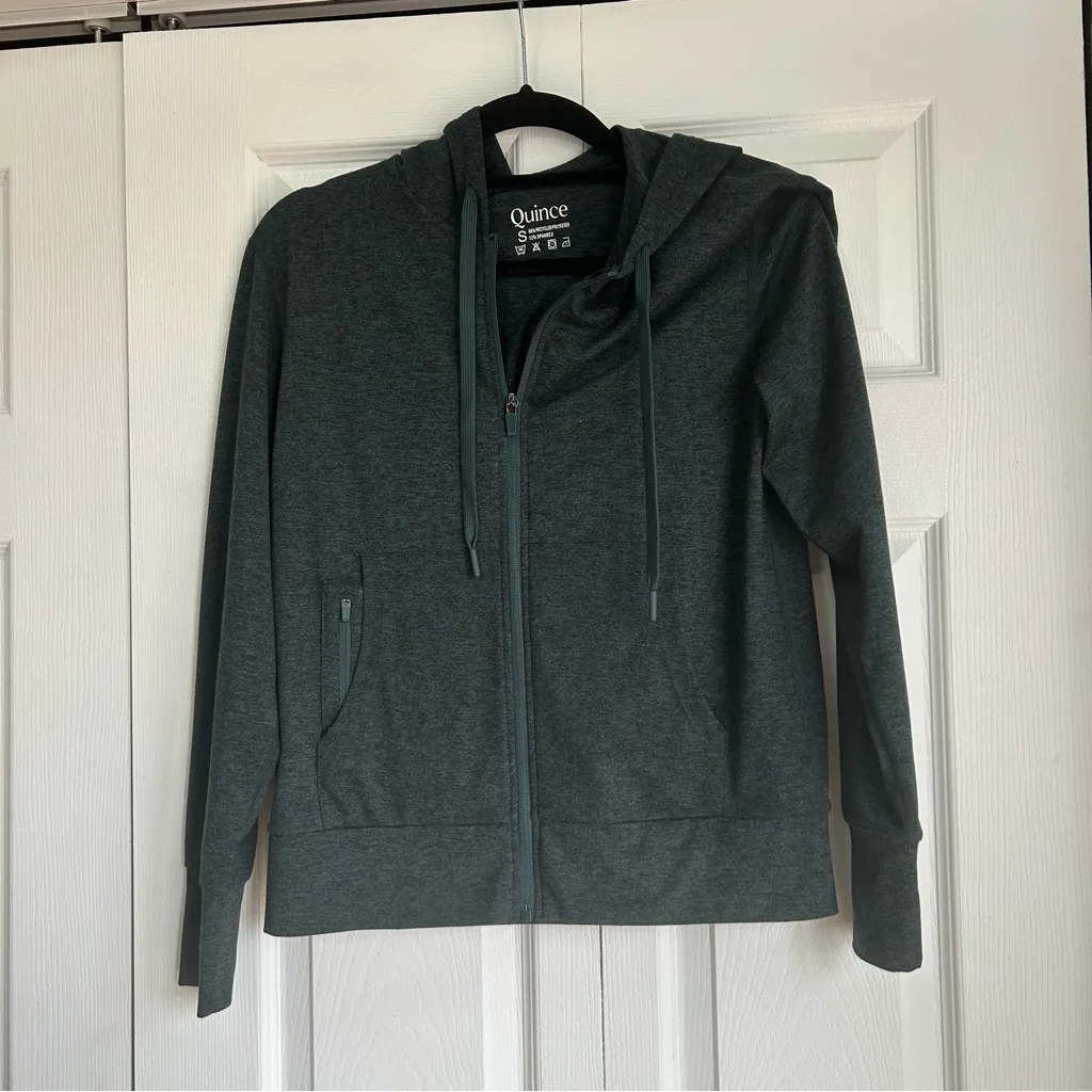 Quince Forest Green Zip-Up Hoodie Size Small - Image 2