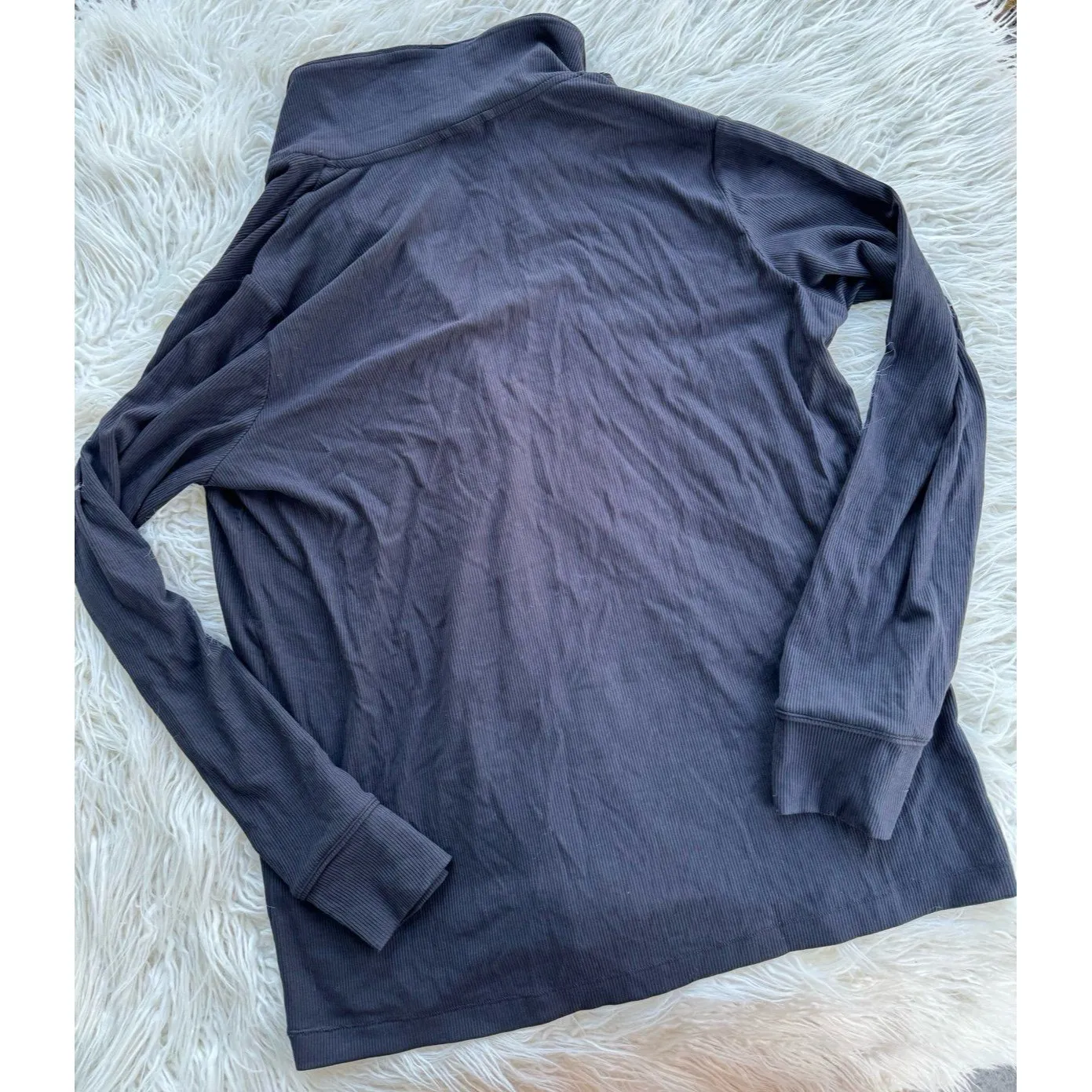 SKIMS  Soft Lounge Sleep Top Onyx Size Medium - Image 11