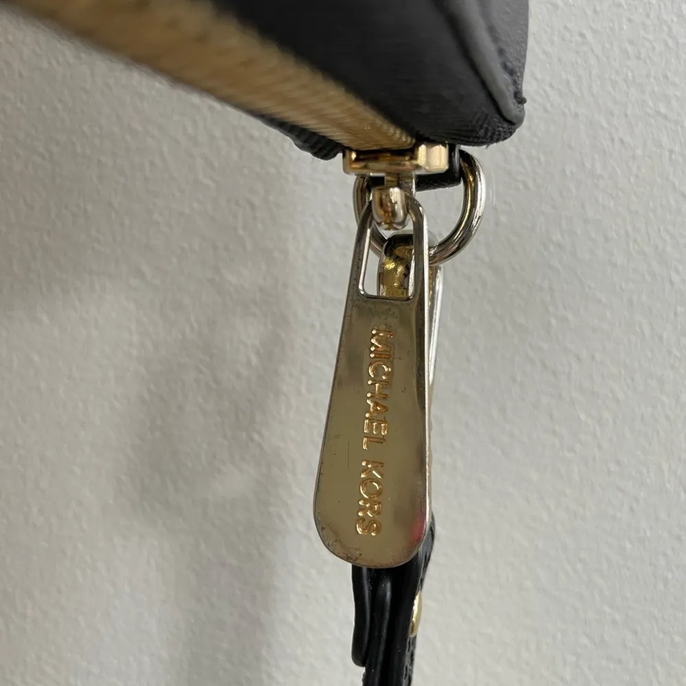 Michael Kors Black Wallet with Gold Accents - Image 7