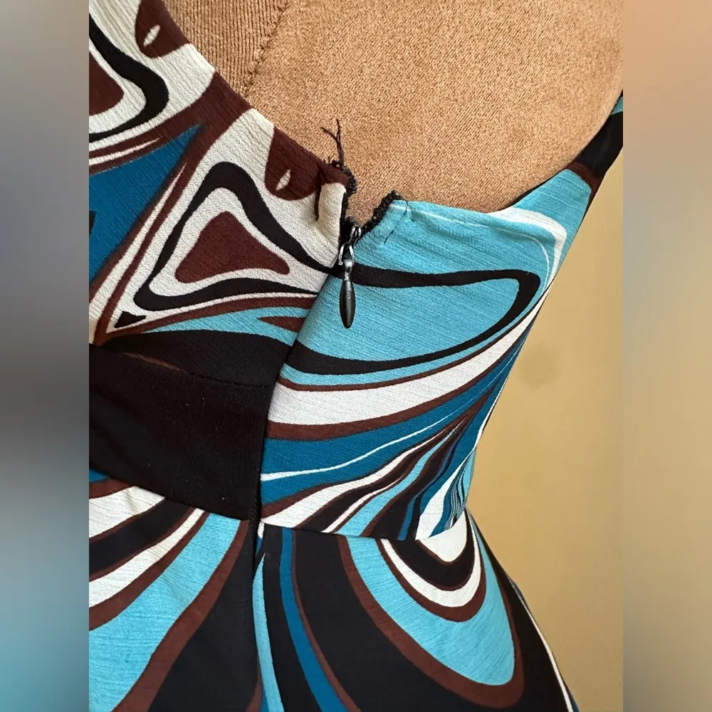 Lucy & Laurel Blue Black Brown White Geometric Halter Top Dress Sz 8 Zip On Side - Image 6