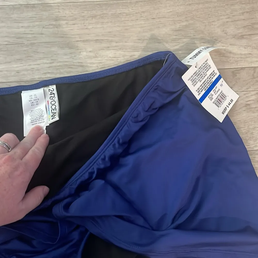 24th & ocean NWT bathing suit navy skort swim bottom xl Blue - Image 3