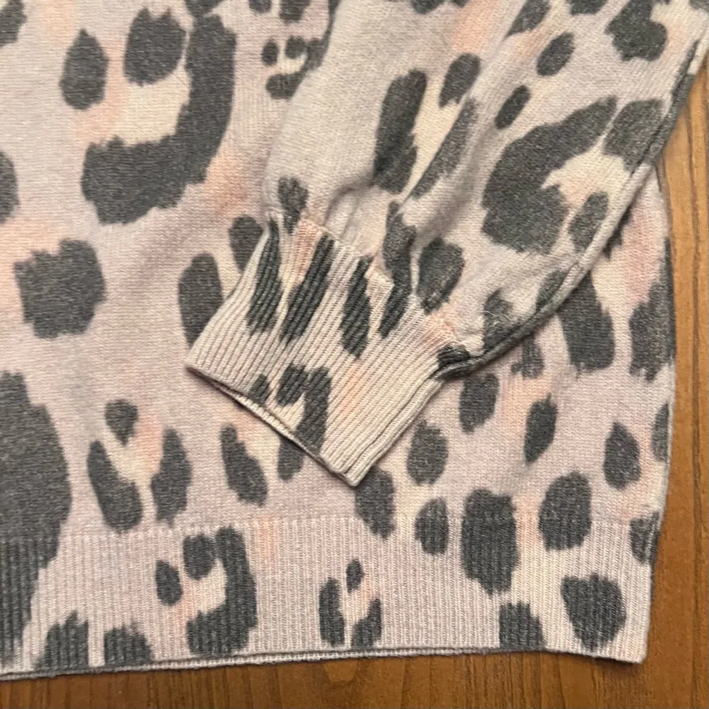 Le Superbe Leopard Print Pullover Cashmere Wool‎ Sweater Pink Gray Size Small - Image 9