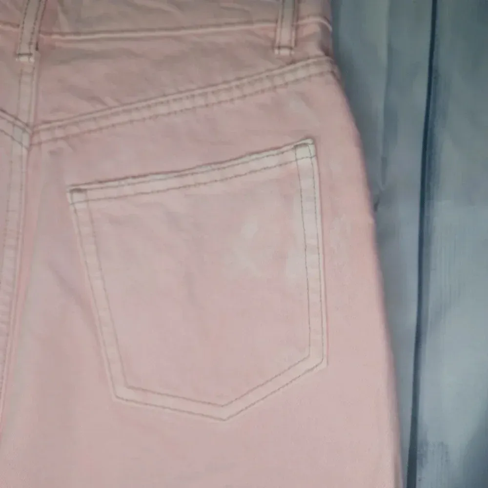 Zara Faded pink Jean shorts - Image 7