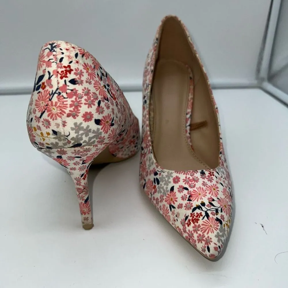 Old Navy Ditzy Floral Canvas Pump - Image 12