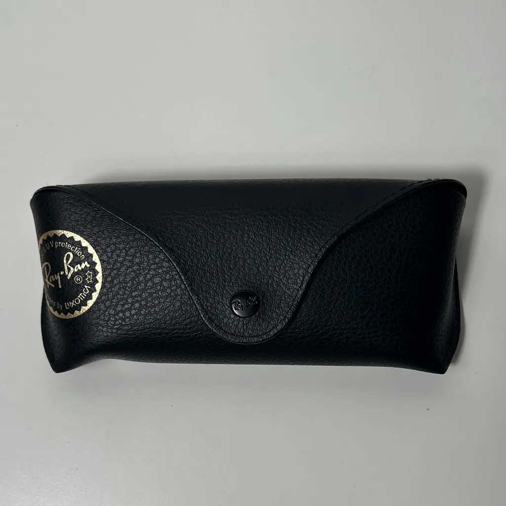 Ray Ban by Luxottica Textured Black Leather Travel Eye Glasses Sunglasses Case - Image 2
