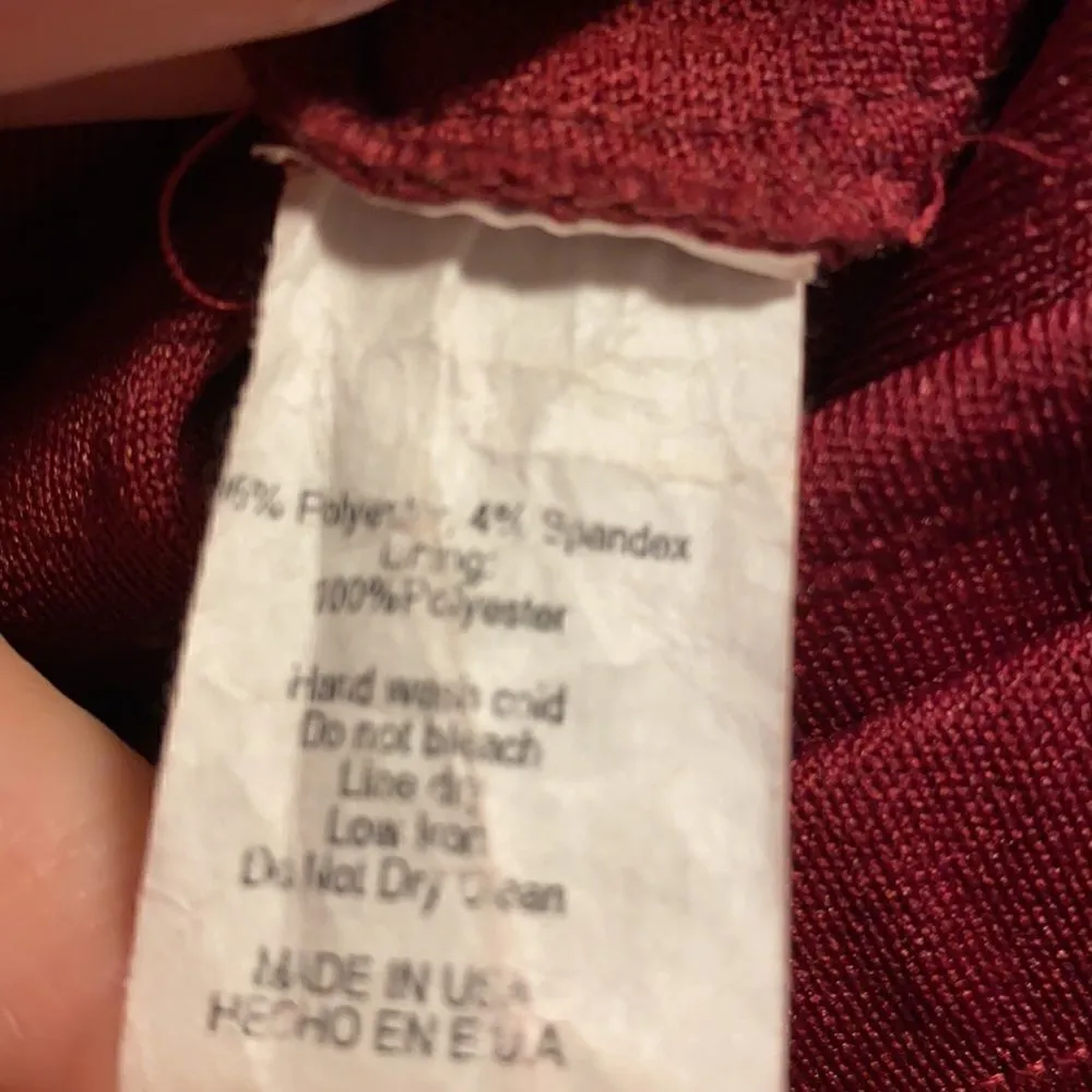 Forever 21 Sleeveless Burgundy Jumpsuit Size Small - Image 12