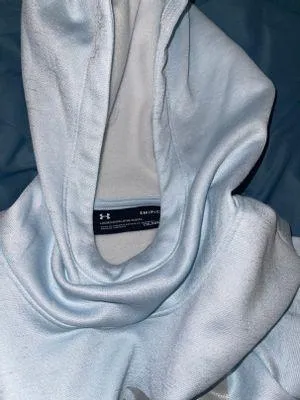 Under Armour Sweatshirt - Image 2