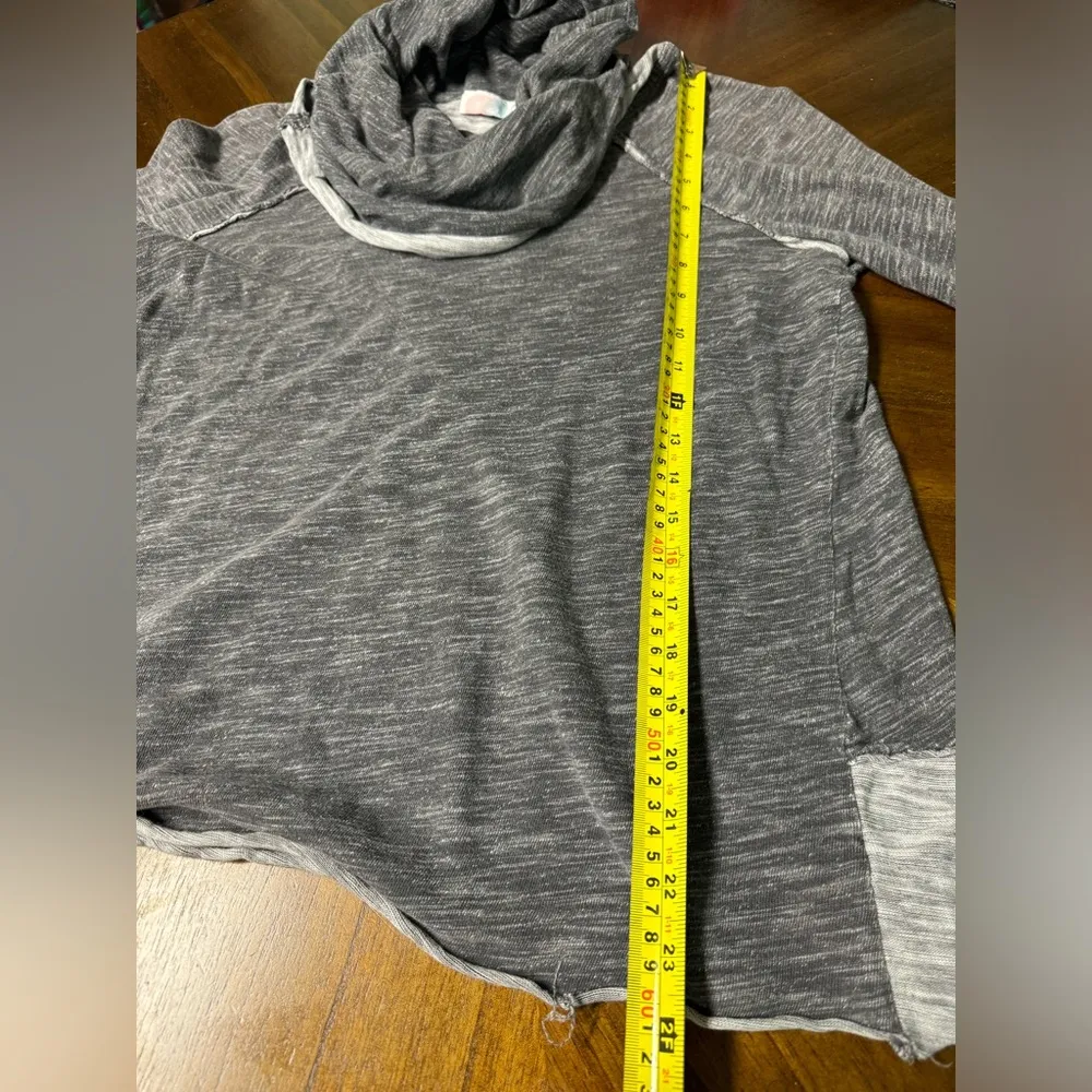 Free People Beach Gray Cowl Neck Turtleneck Sweater One Body Raw Edges *HOLE - Image 5