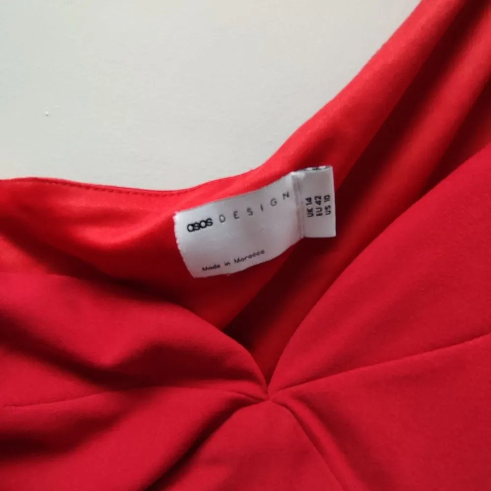 DESIGN one shoulder button maxi dress in red - Image 12