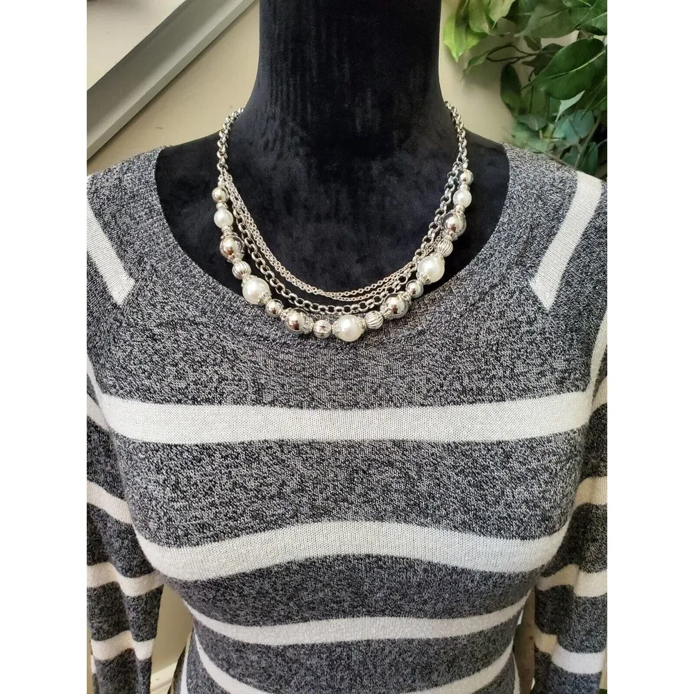 Liz Lange Maternity Women's Gray Round Neck Long Sleeve Knee Length Dress Size M - Image 2