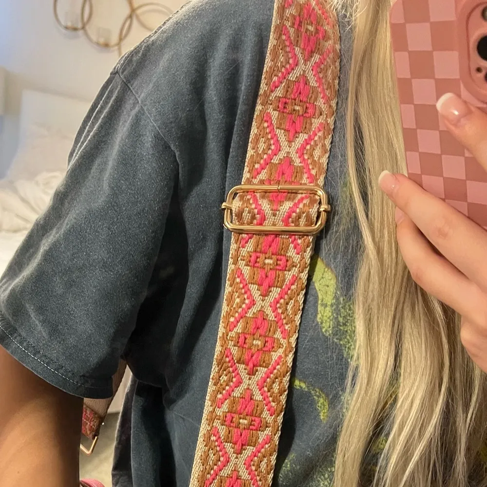 Camera crossbody with medallion strap - Image 8