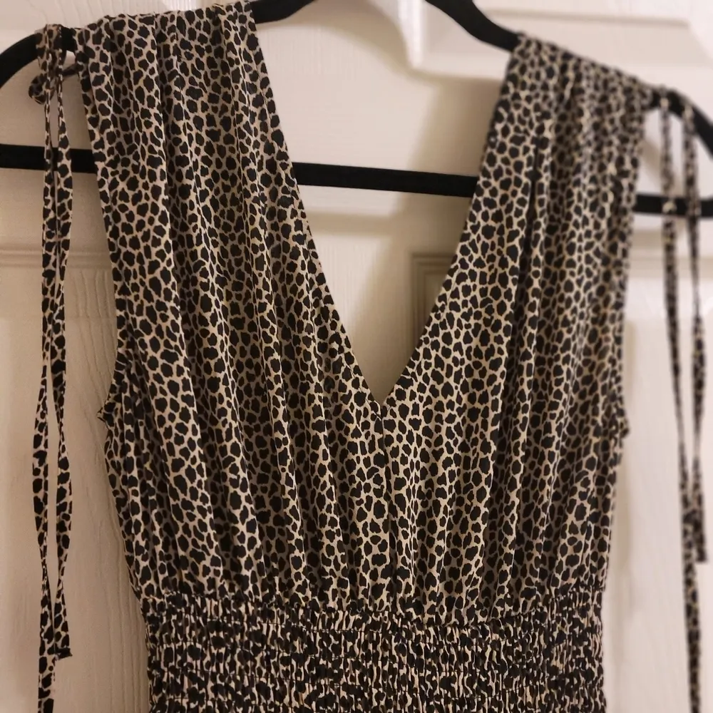 Banana Republic Women's Midi Dress animal print size 0 - Image 10