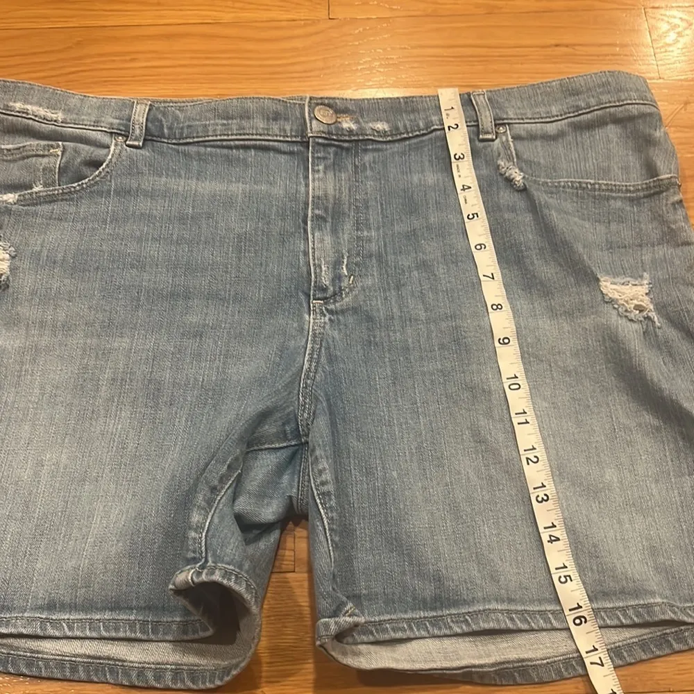 ANN Taylor loft women’s blue shorts size 16 . - Image 6