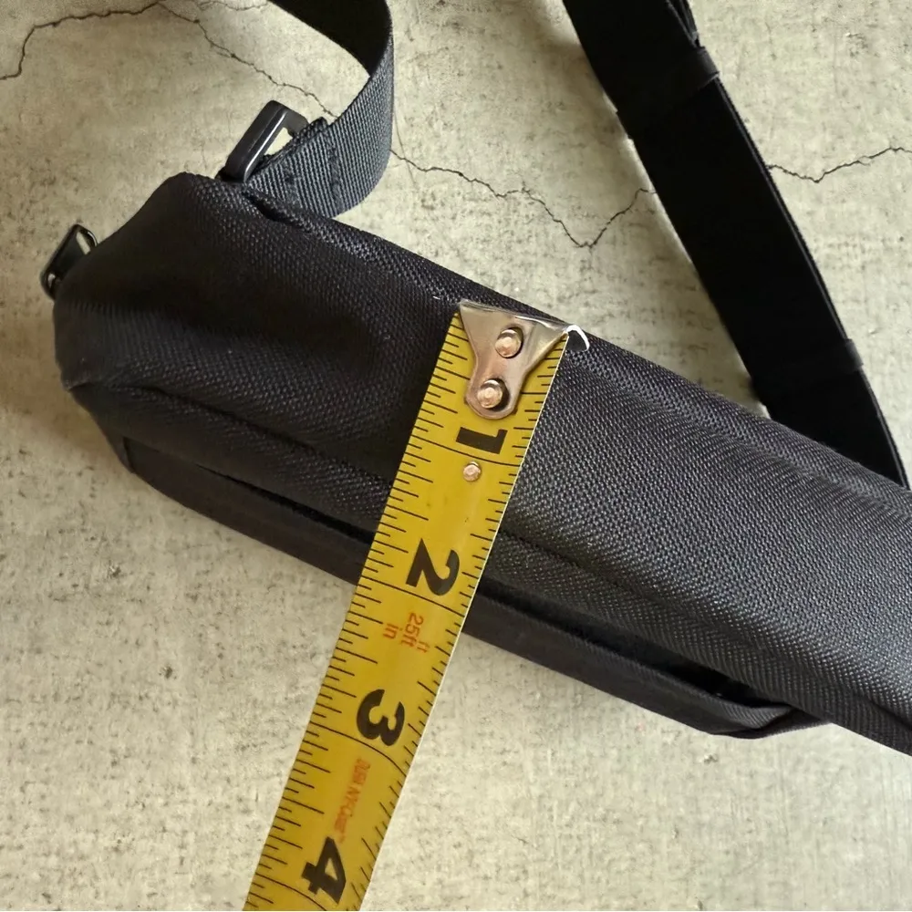 LA Lakers / nwt / pride night 2024 crossbody bag Fanny pack / black - Image 5