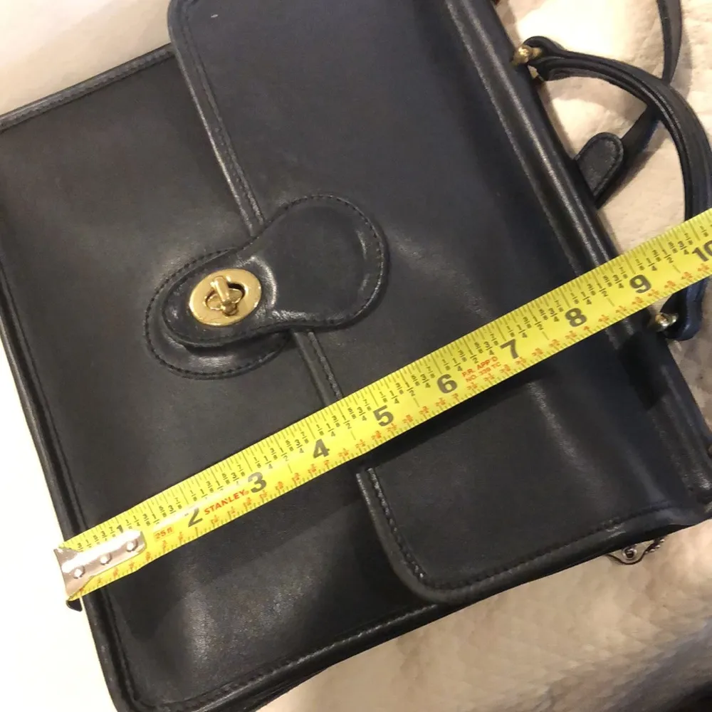 WILLIS Black Leather Station Turn Lock Crossbody Shoulder Bag Vintage - Image 17