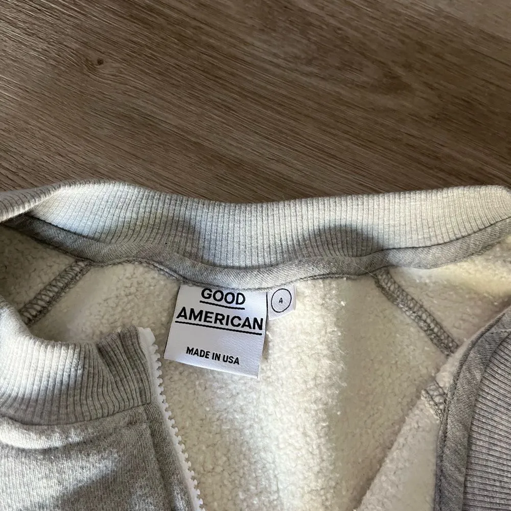 Good American | The Crop Icon Gray Zip-up Sweater - Image 9