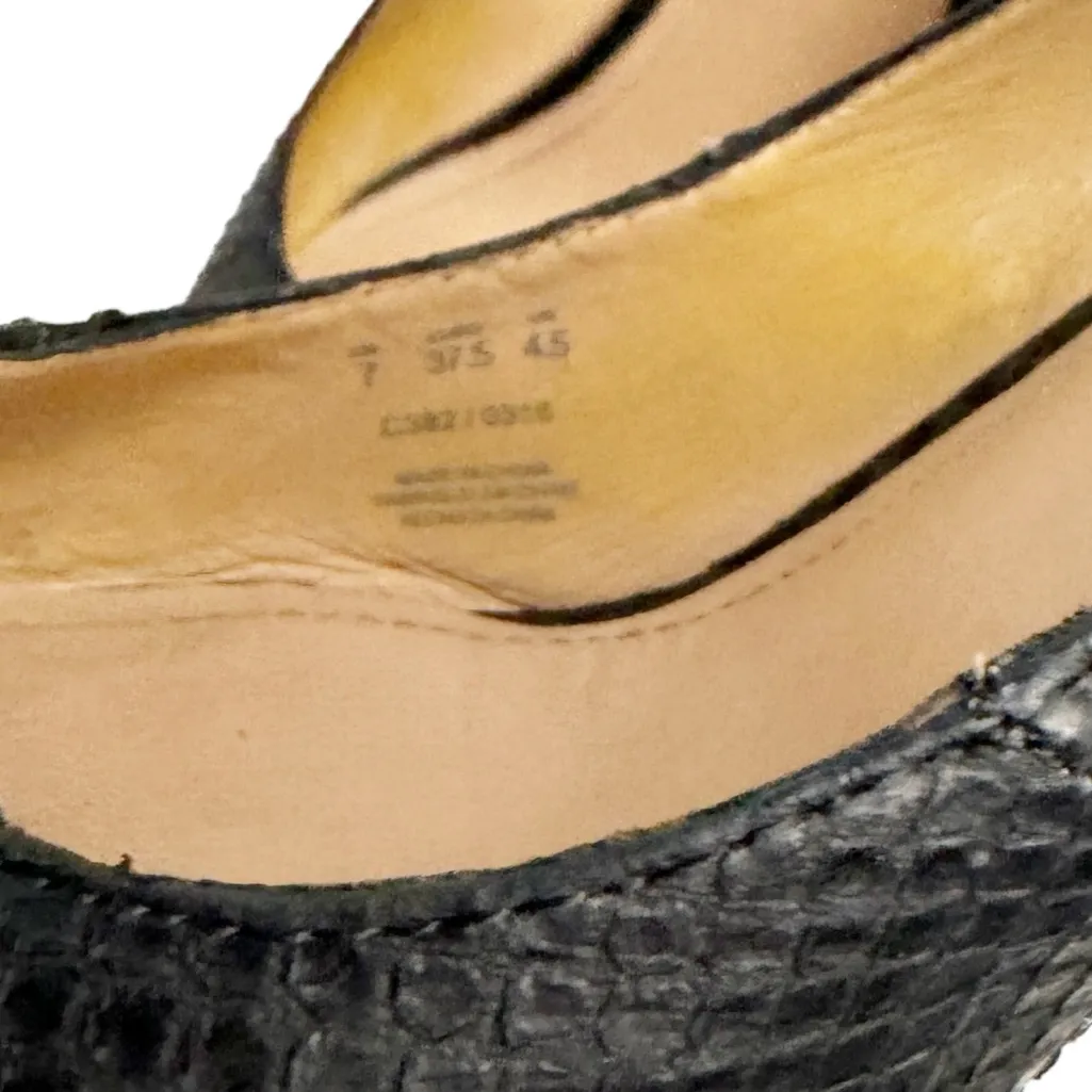 POUR LA VICTOIRE SNAKESKIN BLACK POINTY TOE HEELS SZ 7 - Image 7