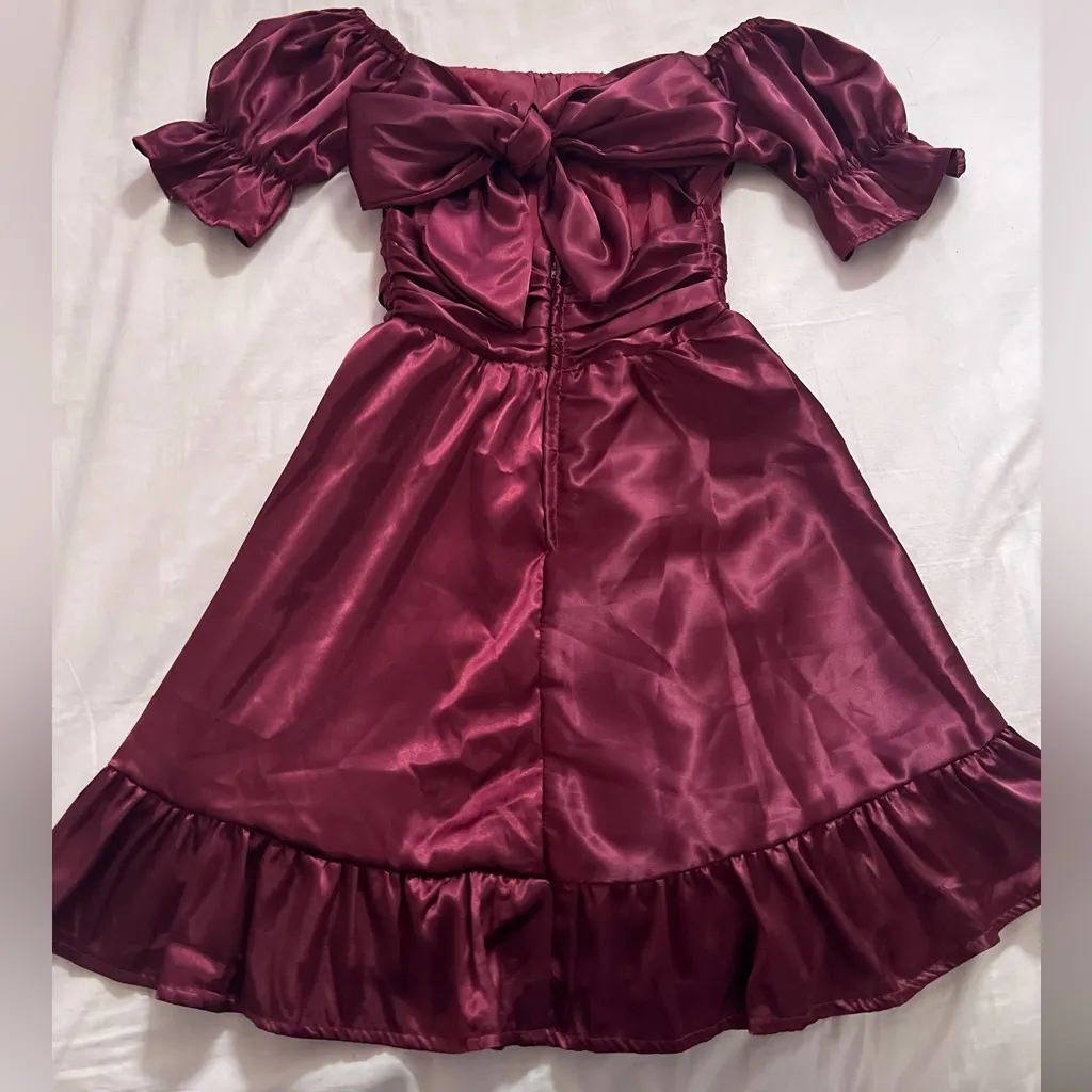 Elegant Burgundy Satin Bow Dress Red - Image 3