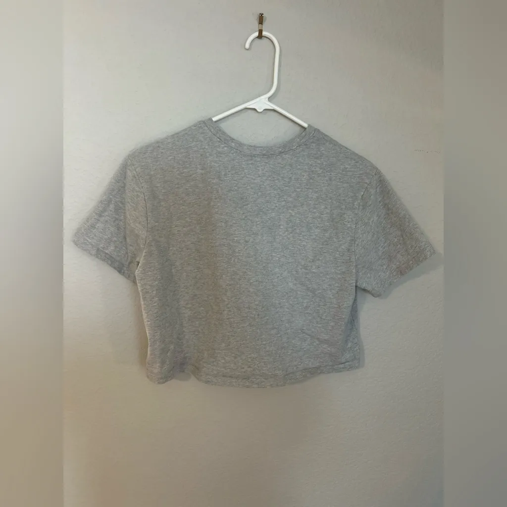 Open Edit  Gray Women's Basic Crop Top Short Sleeve Size Small - Image 3