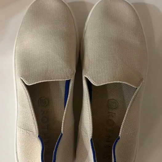 Excellent Condition Rothy’s Slip Ons Sz 8.5 - Image 3