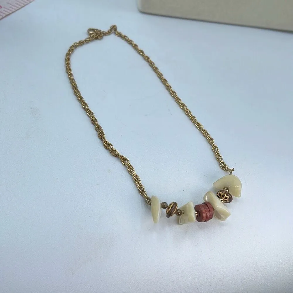 Mother of Pearl metal wood beaded choker. White - Image 3