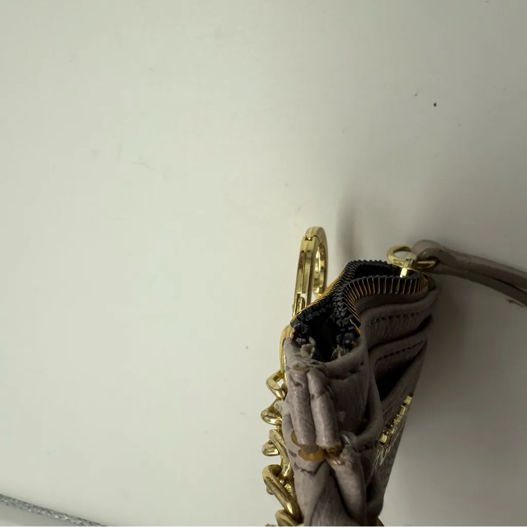 Juicy Couture Tan  Card Holder with Gold Heart Charm. - Image 9