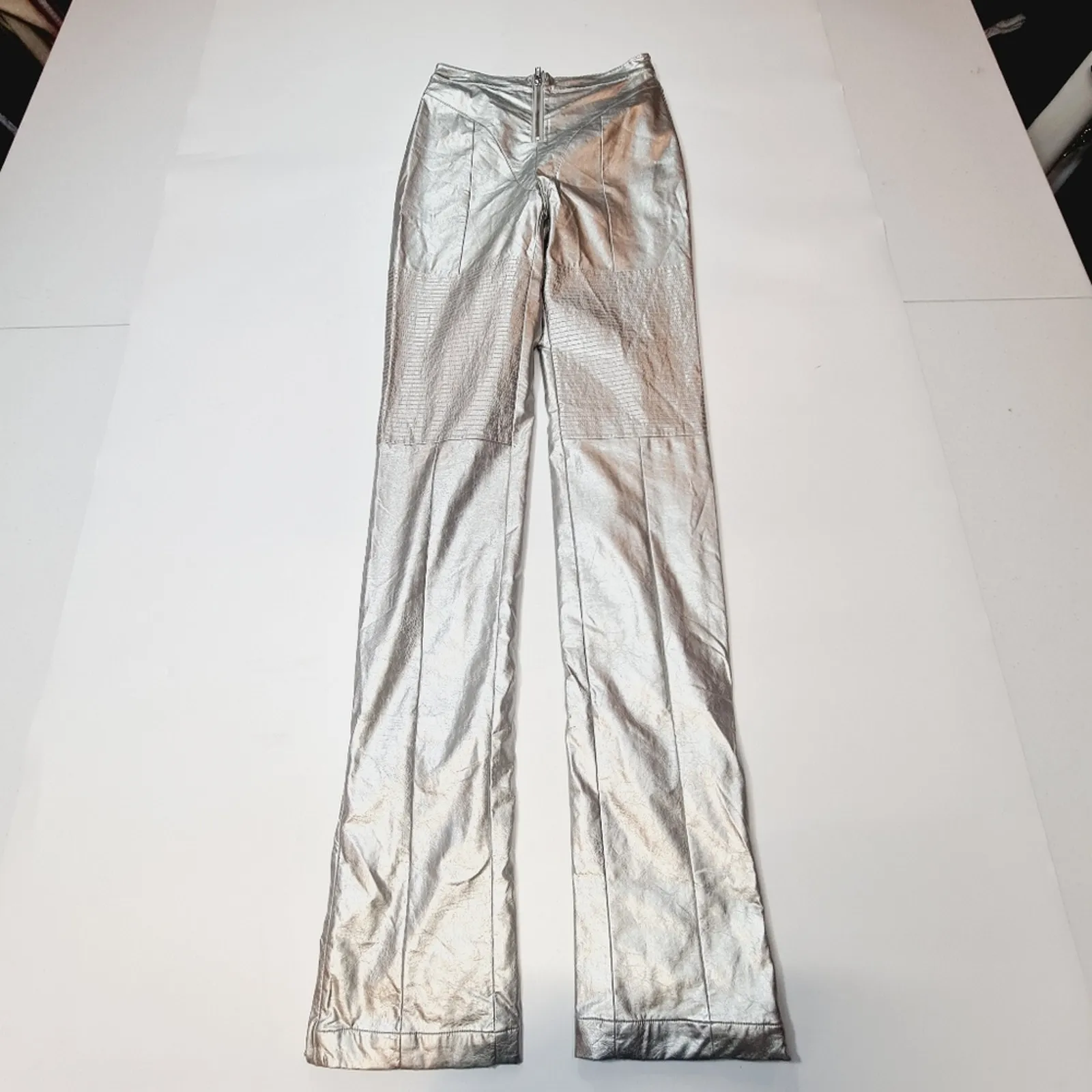 h:ours Nola Pants in Silver Small - Image 3