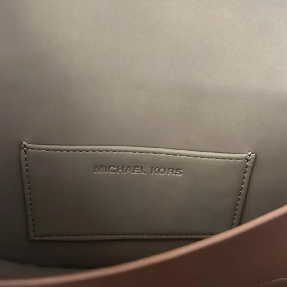 NWT Michael Kors Genuine Leather Fanny Pack Belt Bag, Brown Size S/M New w/Tag - Image 9