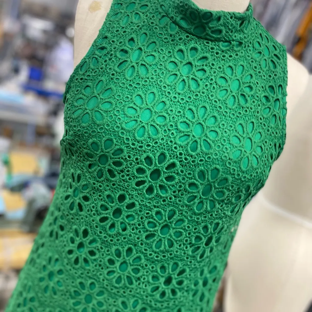 Robbie Bee Women's Sleeveless Daisy Lace Mock Neck Dress 12 - Image 3