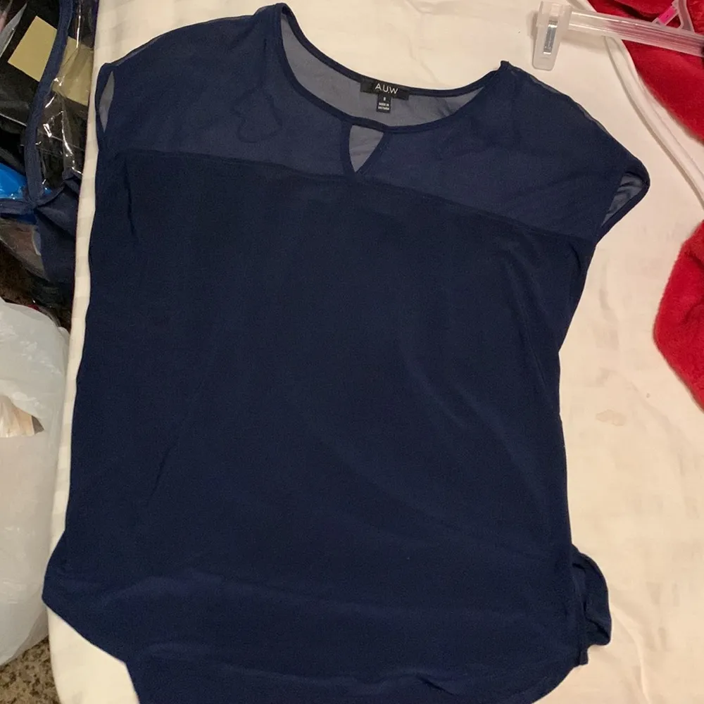 AUW  top - Image 3